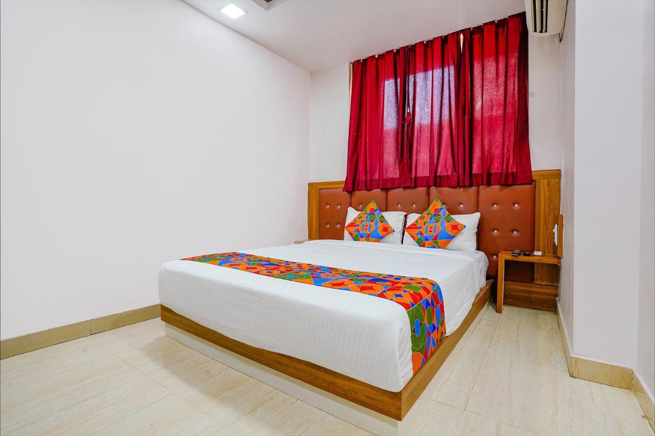 Fabexpress Diamond - Nr Bkc Hotel Мумбай Екстериор снимка