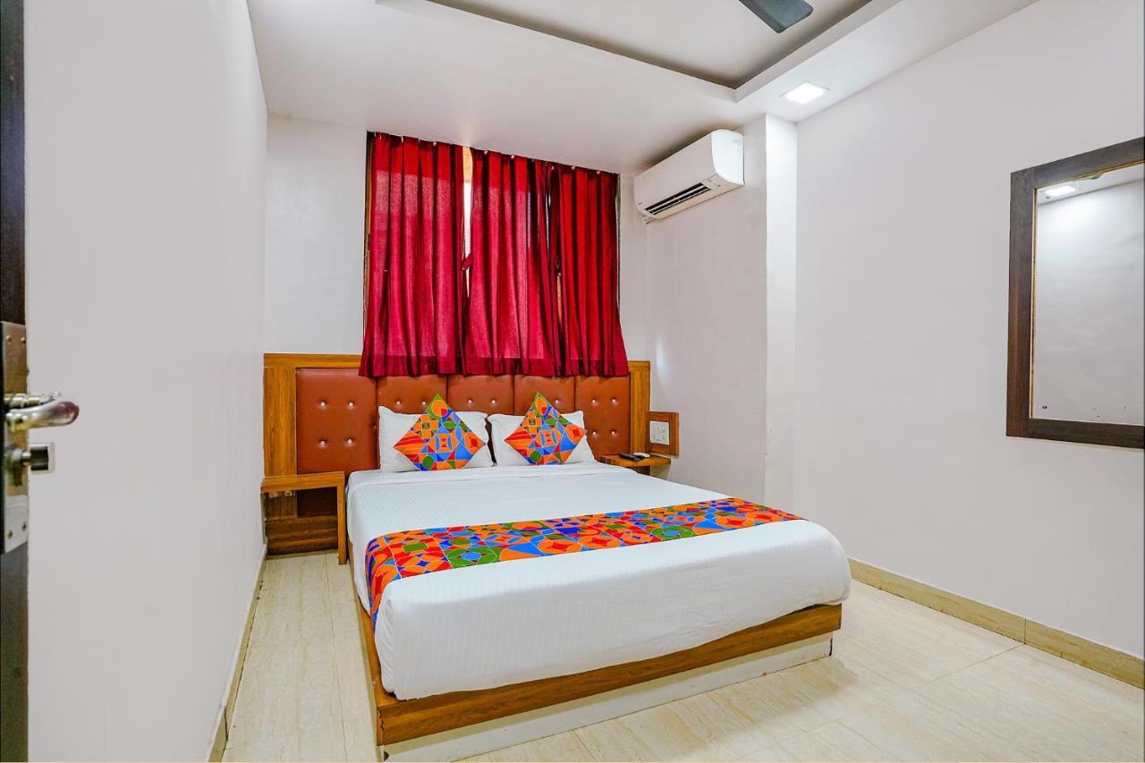 Fabexpress Diamond - Nr Bkc Hotel Мумбай Екстериор снимка